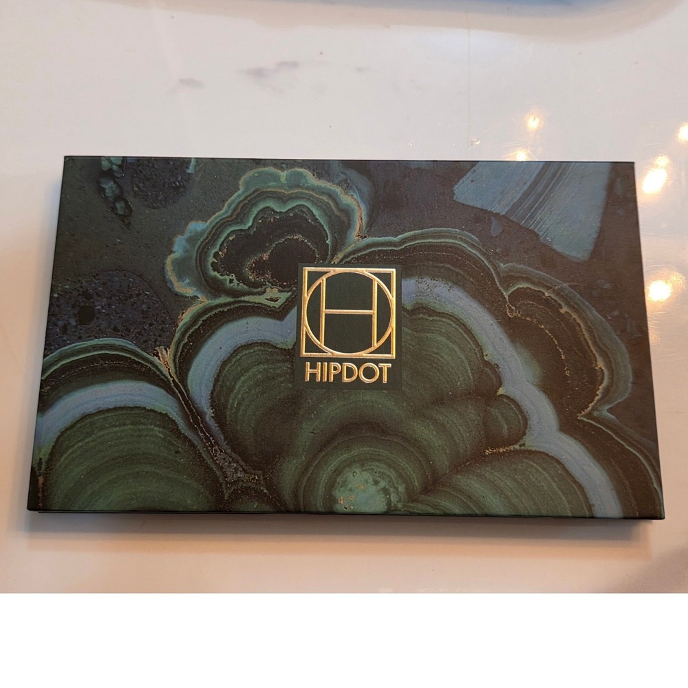 Hipdot Cenote Eyeshadow Palette 15 Shades‎ Blue Teal Green Vegan Cruelty-Free